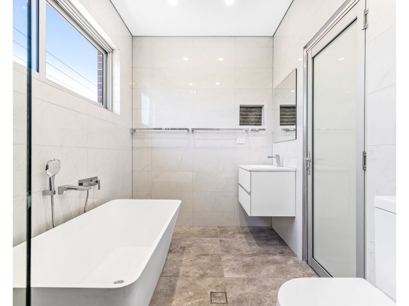 31 Roslyn Avenue, Brighton-le-sands NSW 2216