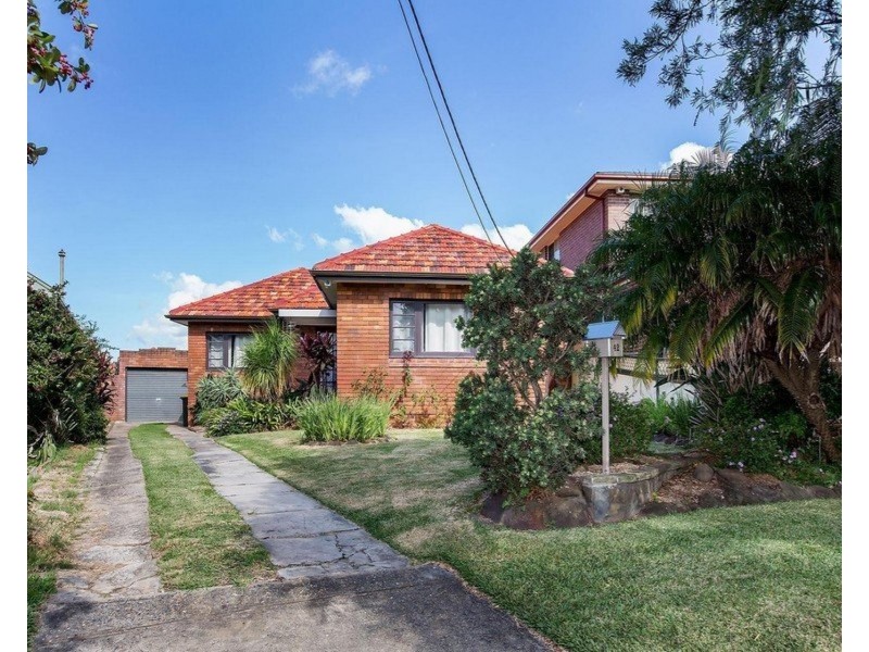 42 Midlothian Avenue, Beverly Hills NSW 2209