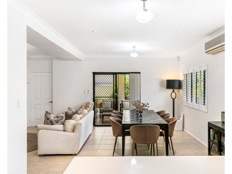 6 Wollondilly Place, Sylvania Waters NSW 2224