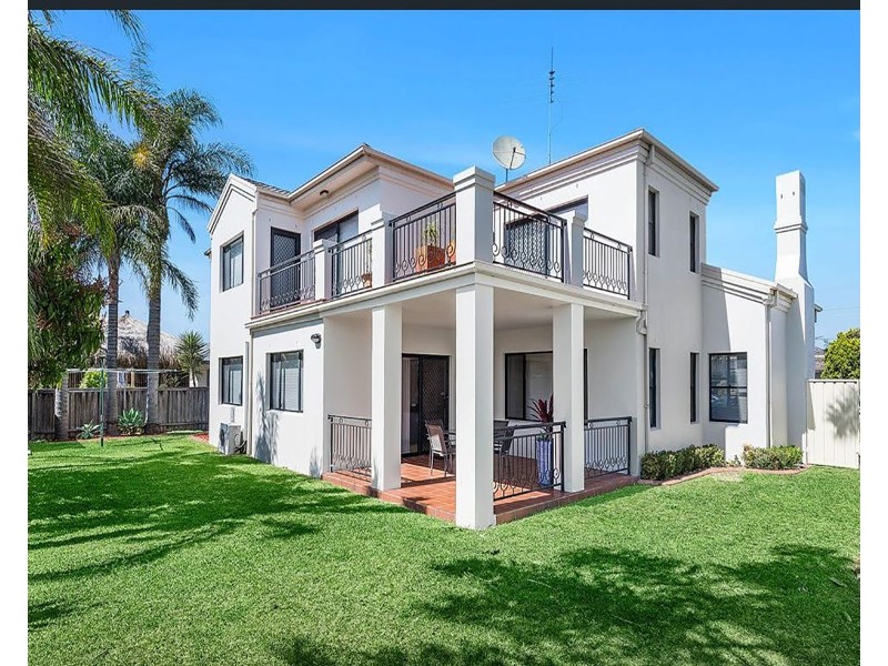 6 Wollondilly Place, Sylvania Waters NSW 2224