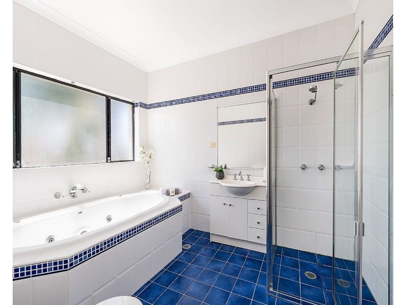 6 Wollondilly Place, Sylvania Waters NSW 2224