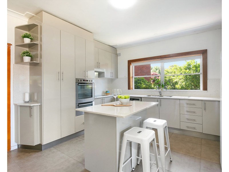 4 Wiggins Avenue, Beverly Hills NSW 2209