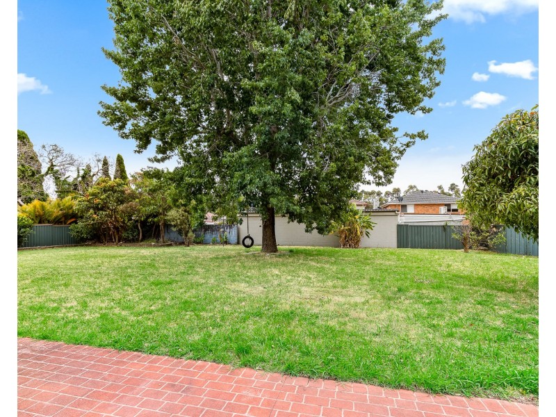 20 Caloola Crescent, Beverly Hills NSW 2209