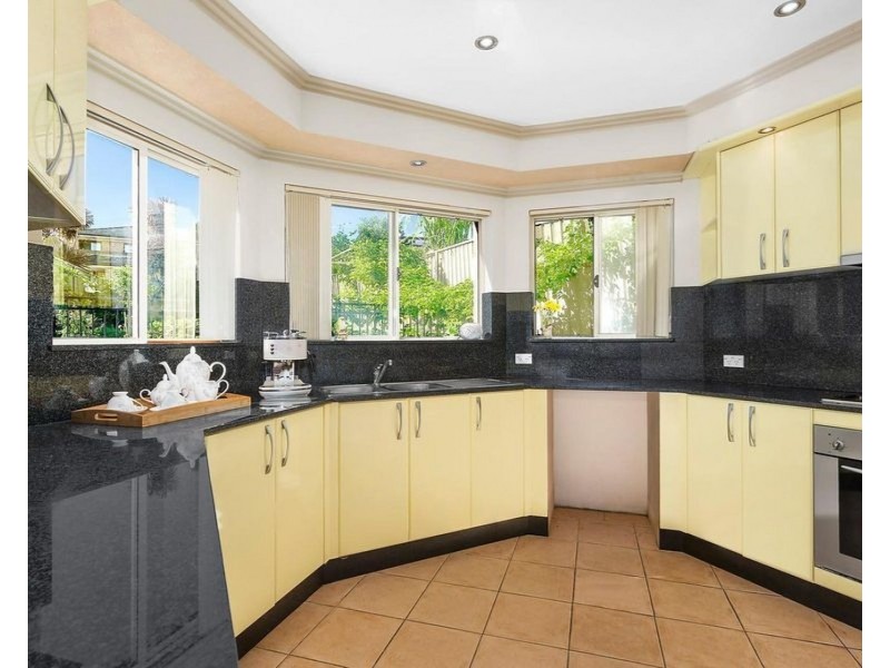98 Bassett Street, Hurstville NSW 2220