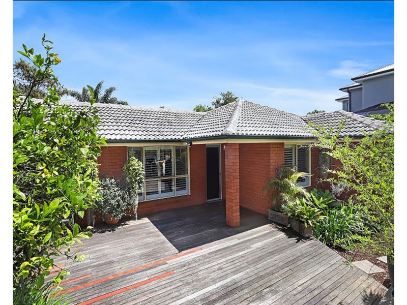 63 Laurina Avenue, Yarrawarrah NSW 2233