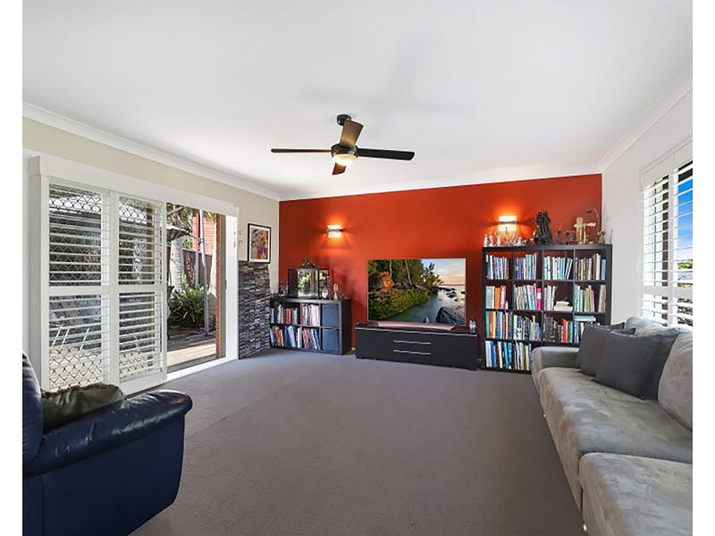 63 Laurina Avenue, Yarrawarrah NSW 2233