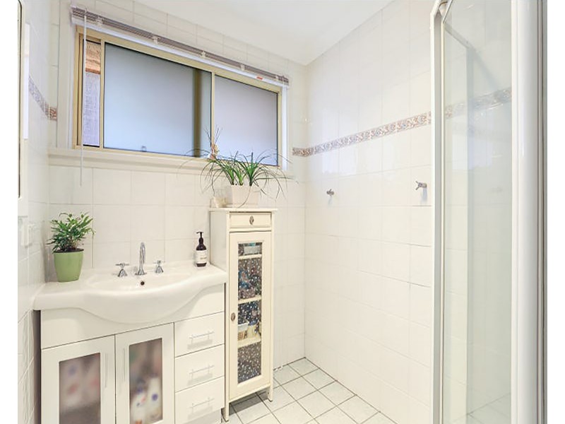 63 Laurina Avenue, Yarrawarrah NSW 2233