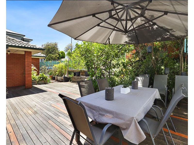 63 Laurina Avenue, Yarrawarrah NSW 2233