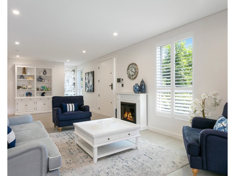 1/10 Kings Road, Brighton-le-sands NSW 2216