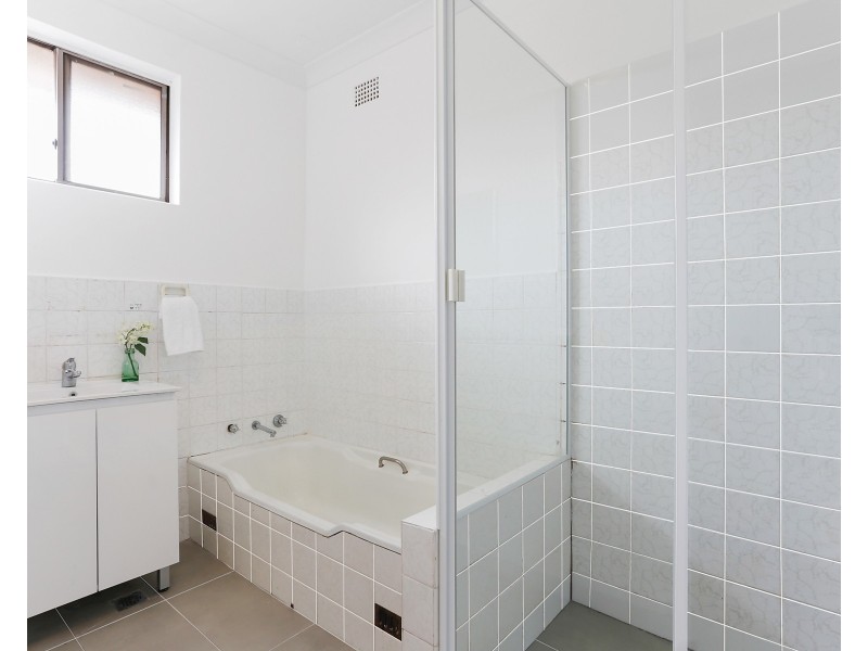 8/26 Woids Avenue, Hurstville NSW 2220