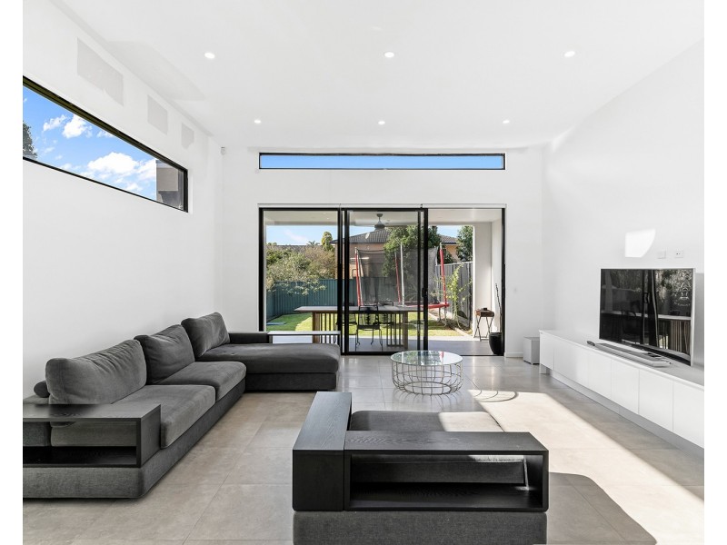 40 Carrington Avenue, Mortdale NSW 2223