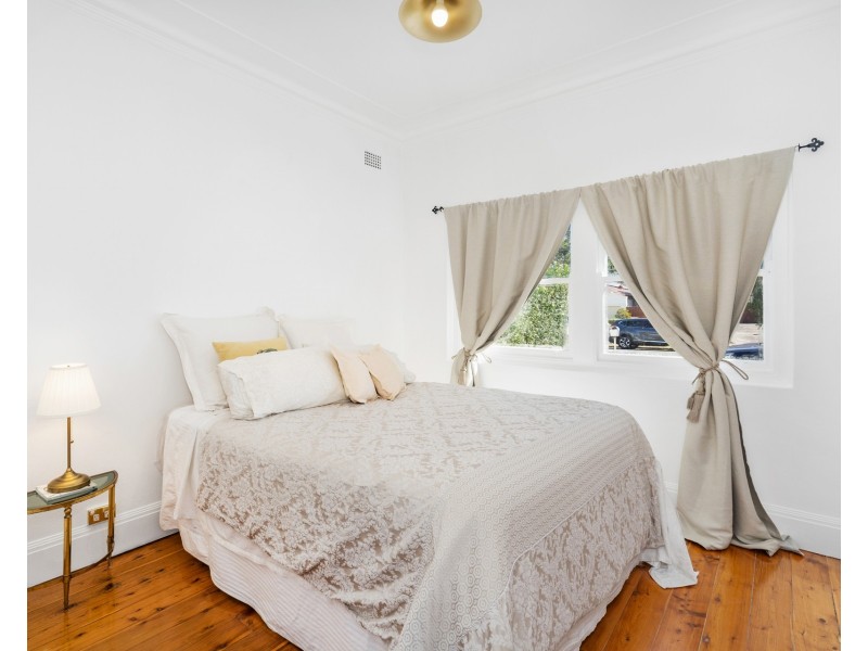 4 England Street, Brighton-le-sands NSW 2216