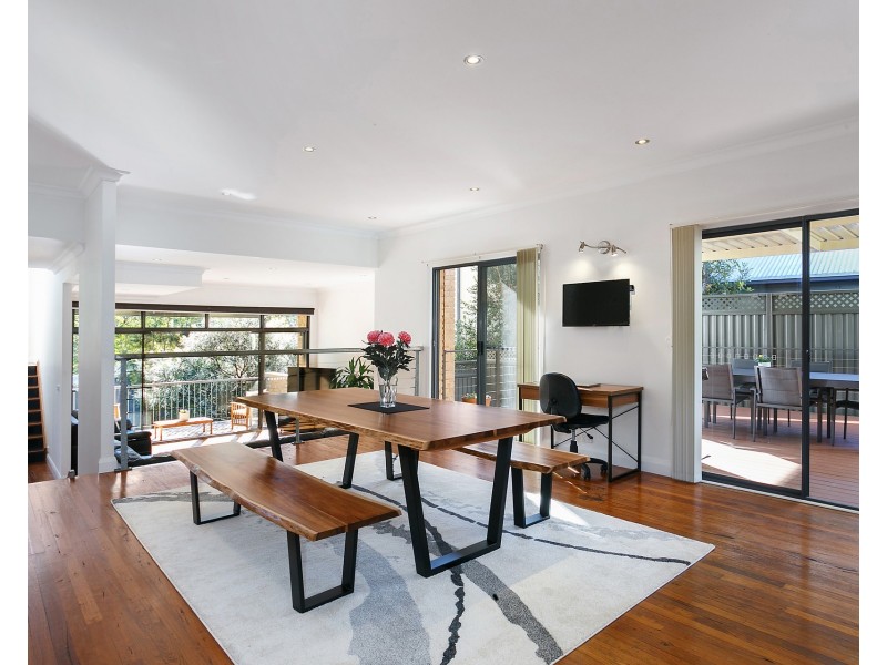 16 Gambier Avenue, Sandy Point NSW 2172