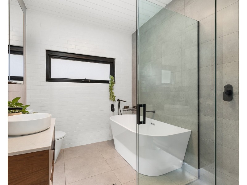 60 New England Drive, Kingsgrove NSW 2208