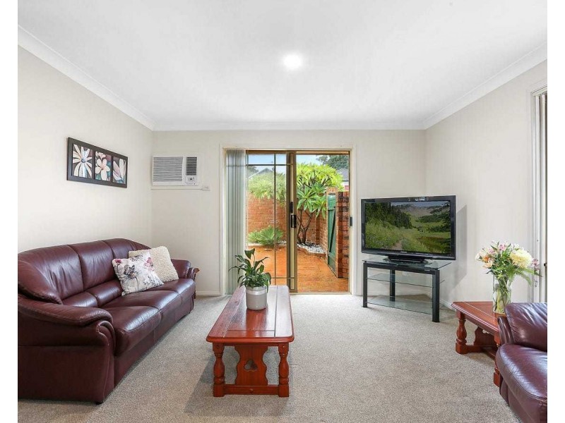 2/261 President Avenue, Miranda NSW 2228