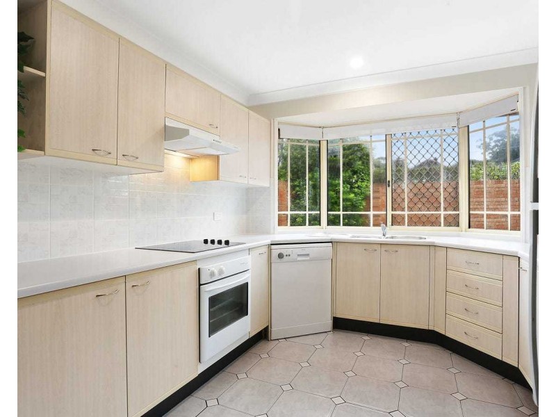 2/261 President Avenue, Miranda NSW 2228