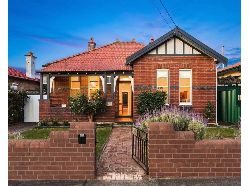 24 Highworth Avenue, Bexley NSW 2207