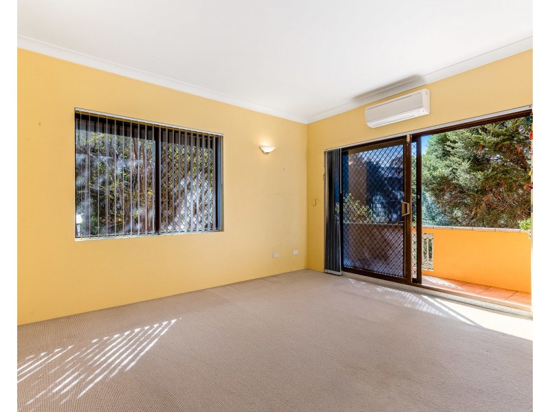 5/55 Hampton Court Road, Carlton NSW 2218