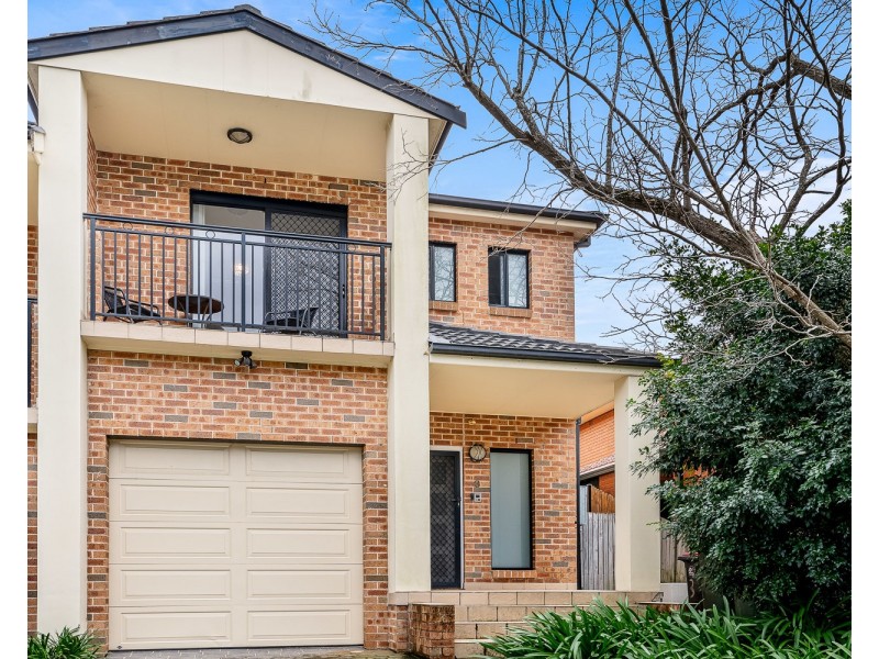 3 Johnstone Street, Peakhurst NSW 2210