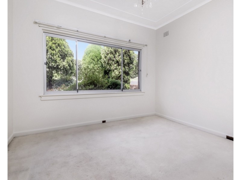 17 Queens Road, Connells Point NSW 2221