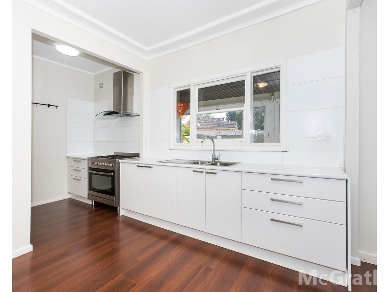 29 Orana Crescent, Peakhurst Heights NSW 2210