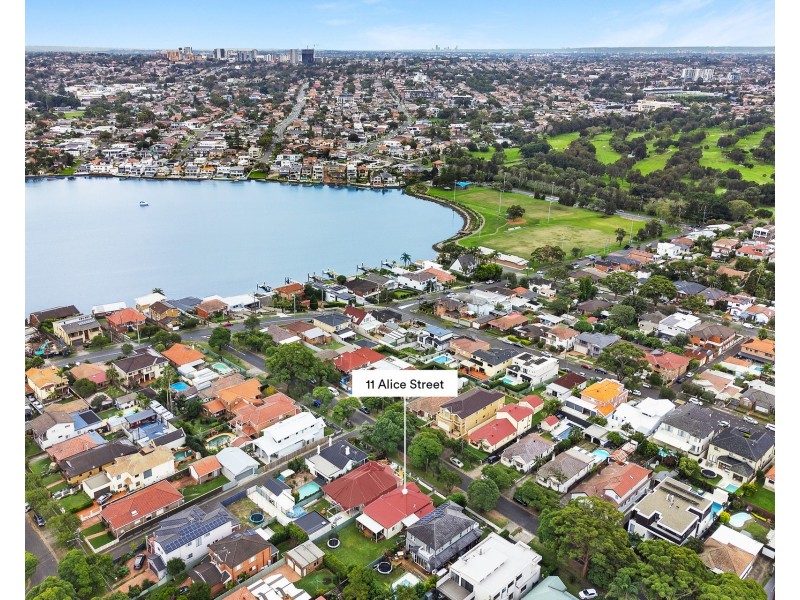 11 Alice Street, Sans Souci NSW 2219