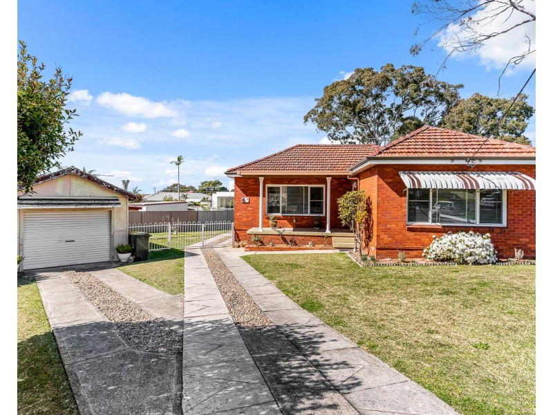 2 Coolabah Place, Caringbah NSW 2229