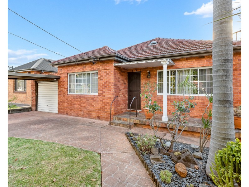 32 Illawarra Parade, Beverly Hills NSW 2209