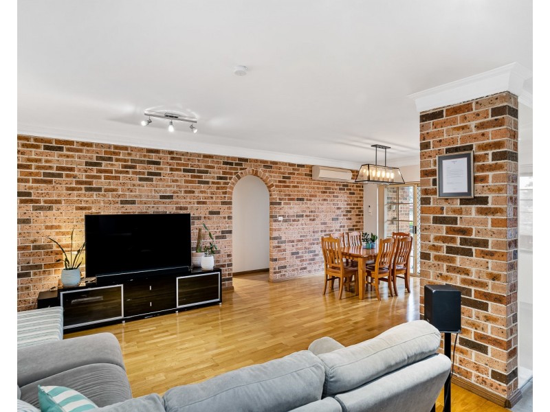 4/13 Nielsen Avenue, Carlton NSW 2218