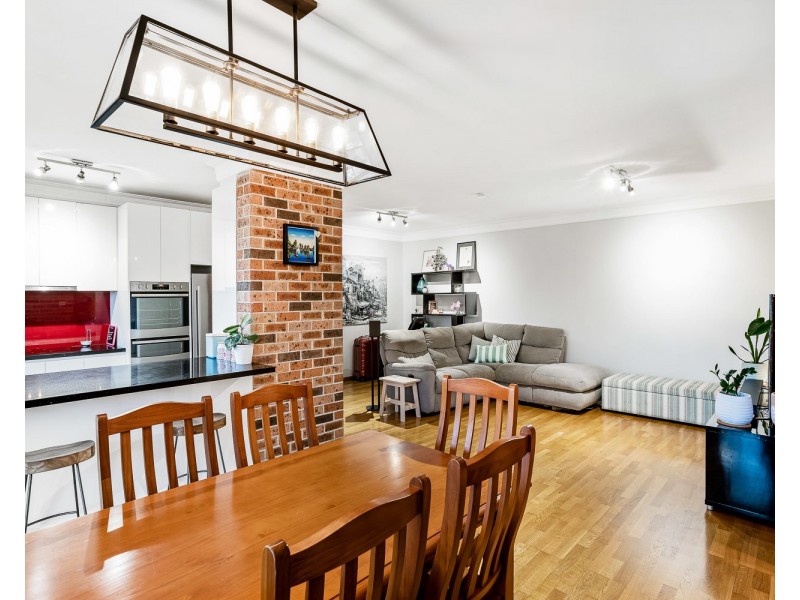 4/13 Nielsen Avenue, Carlton NSW 2218