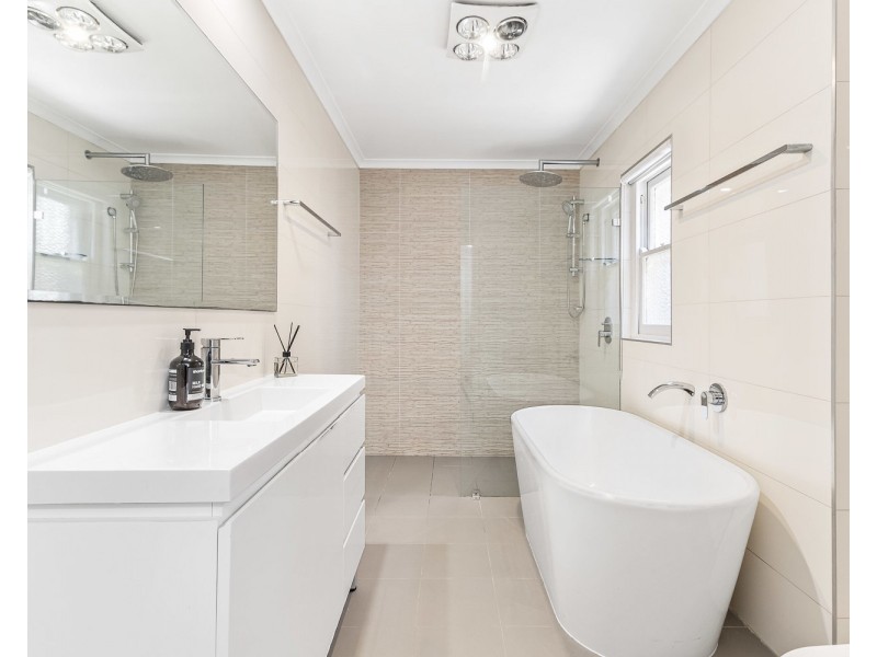 70 Lorraine Avenue, Bardwell Valley NSW 2207