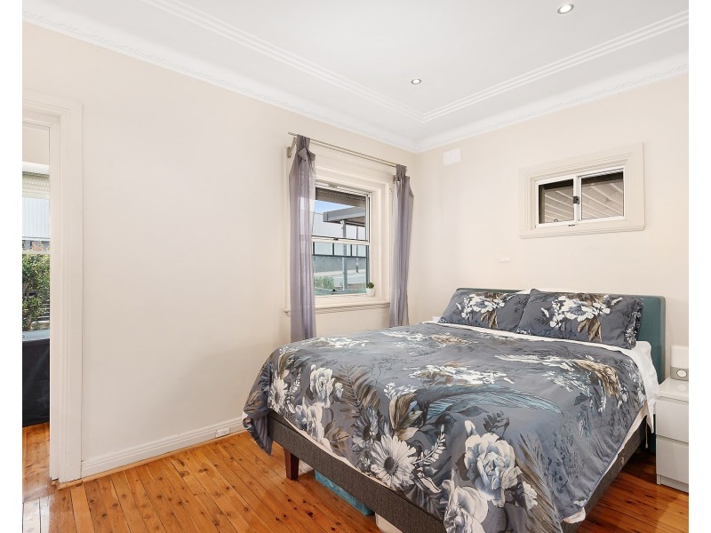 24 Rocky Point Road, Kogarah NSW 2217