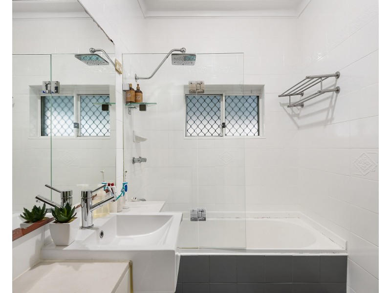 24 Rocky Point Road, Kogarah NSW 2217