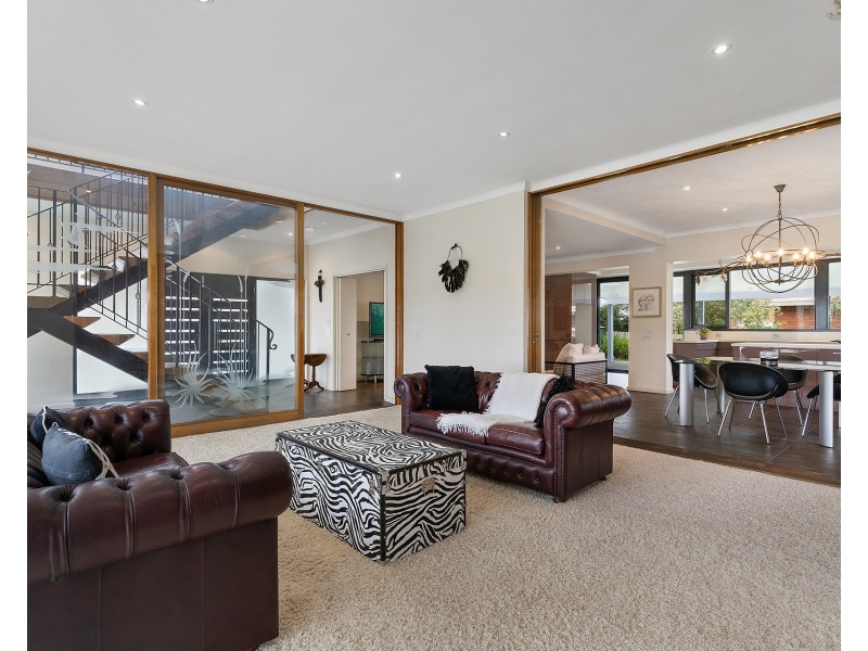 7 Marie Dodd Crescent, Blakehurst NSW 2221