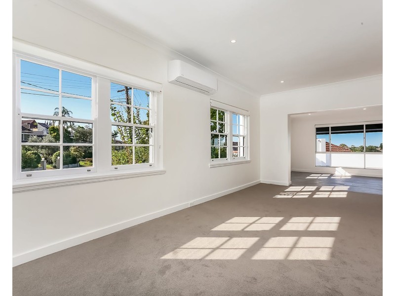 2 Gnarbo Avenue, Carss Park NSW 2221