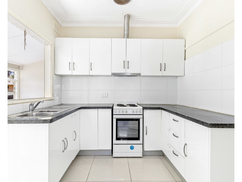 12 Cambridge Street, Ingleburn NSW 2565