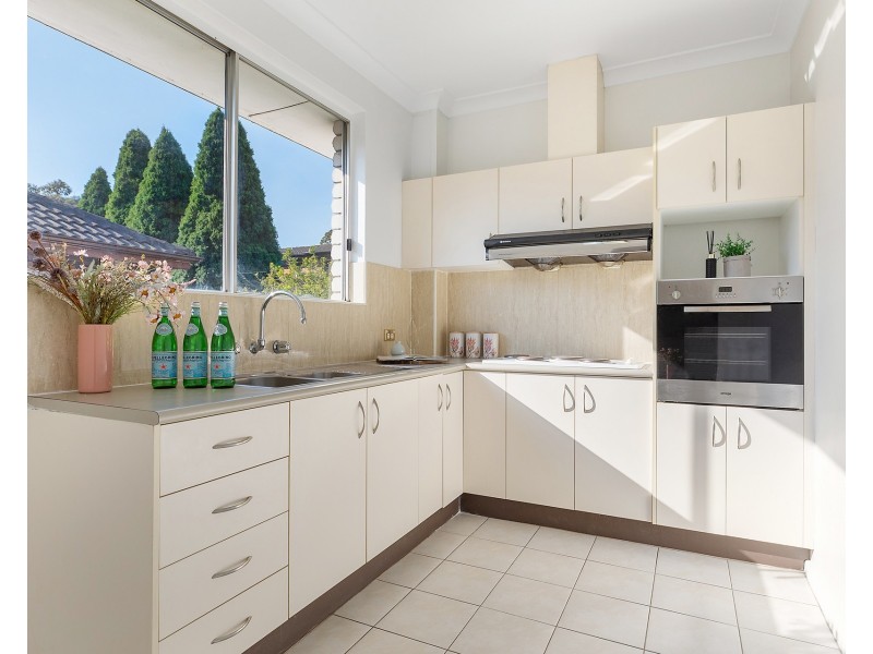 3/6 Carnarvon Street, Carlton NSW 2218