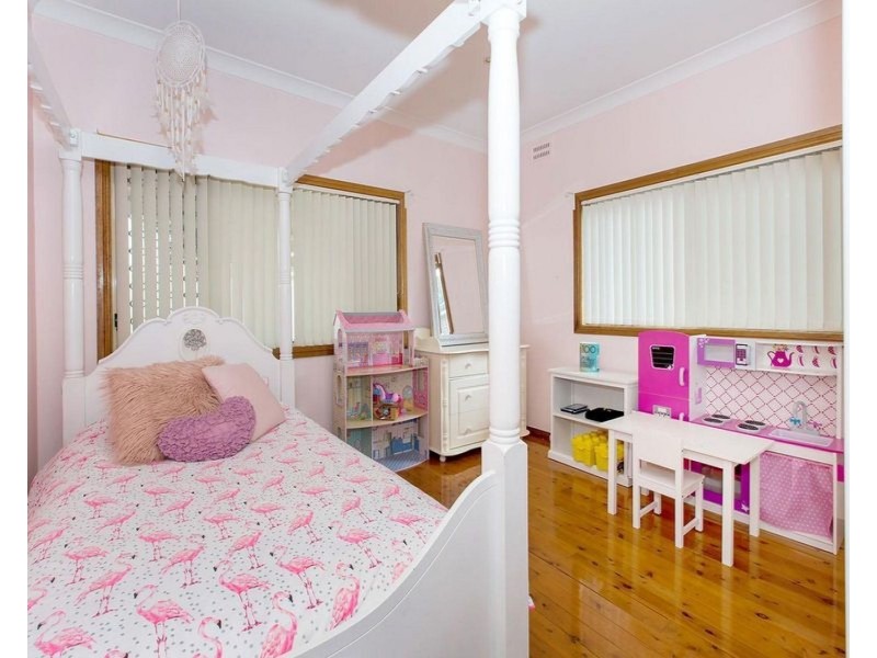 66 Canarys Road, Roselands NSW 2196