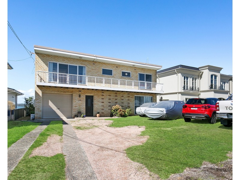 110 Woodlands Road, Taren Point NSW 2229