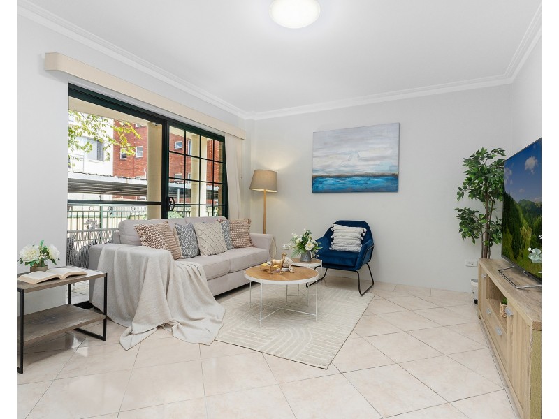2/43 Carrington Avenue, Hurstville NSW 2220
