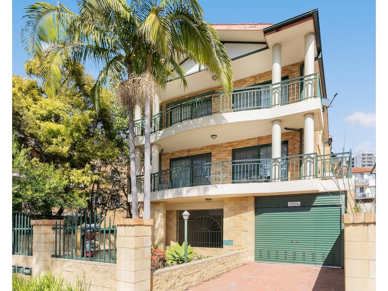 2/43 Carrington Avenue, Hurstville NSW 2220