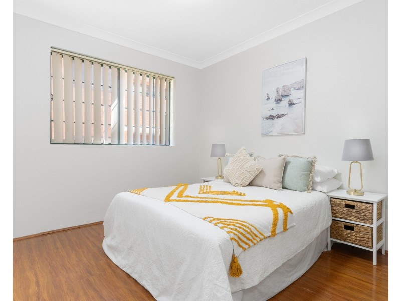 2/43 Carrington Avenue, Hurstville NSW 2220