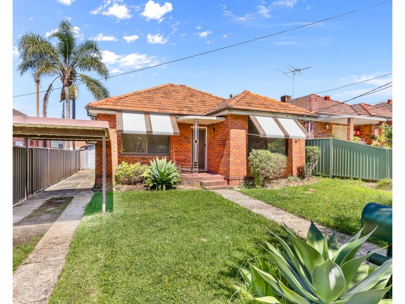 17  Booragul Street, Beverly Hills NSW 2209