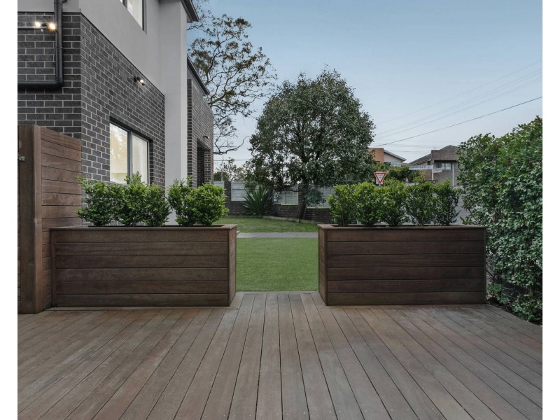 2 Presland Avenue, Revesby NSW 2212