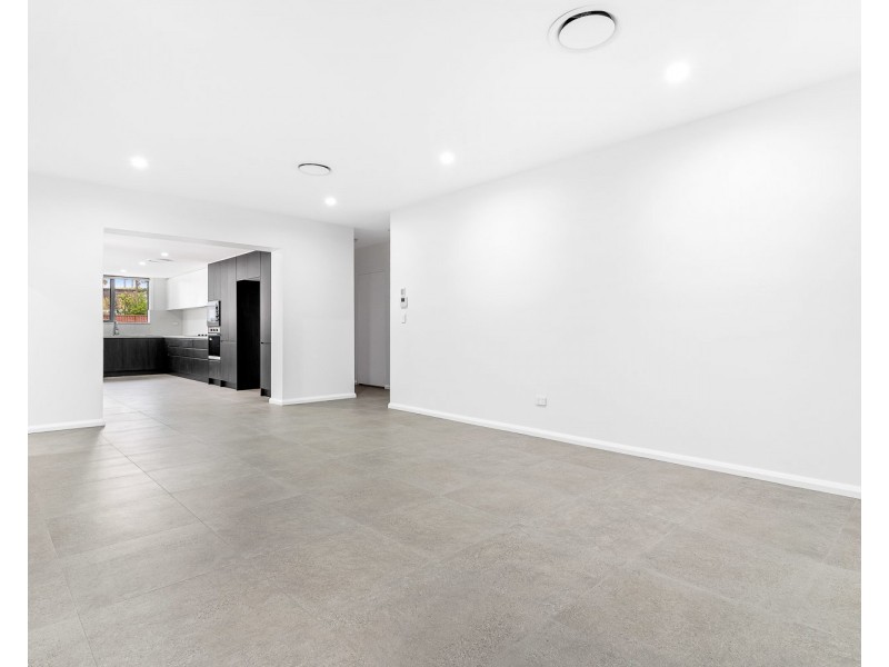 30 Monie Avenue, East Hills NSW 2213