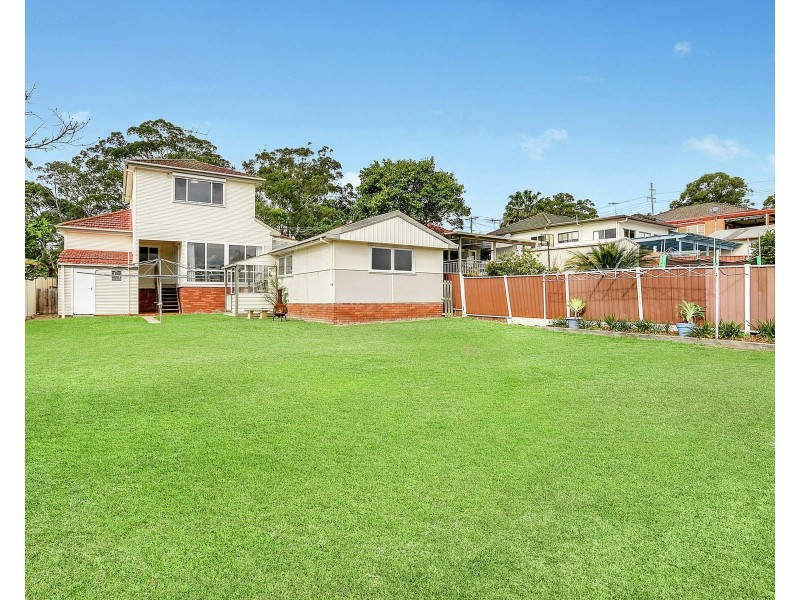 41 Acacia Road, Kirrawee NSW 2232