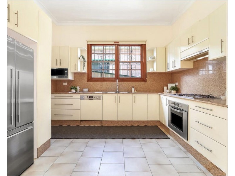 25 Gallipoli Street, Hurstville NSW 2220