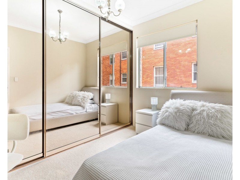 2/156-158 Russell Avenue, Dolls Point NSW 2219