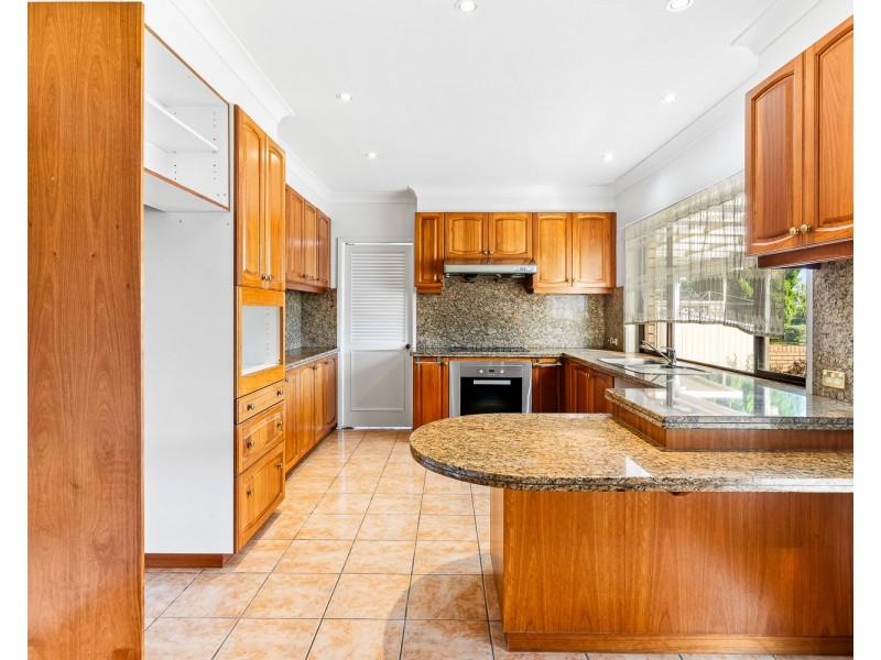 12 MacIntyre Crescent, Sylvania Waters NSW 2224