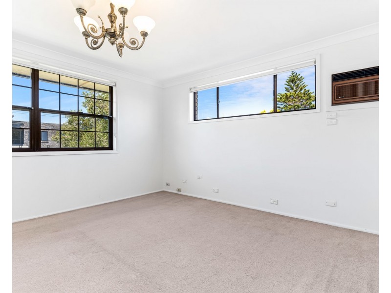 12 MacIntyre Crescent, Sylvania Waters NSW 2224